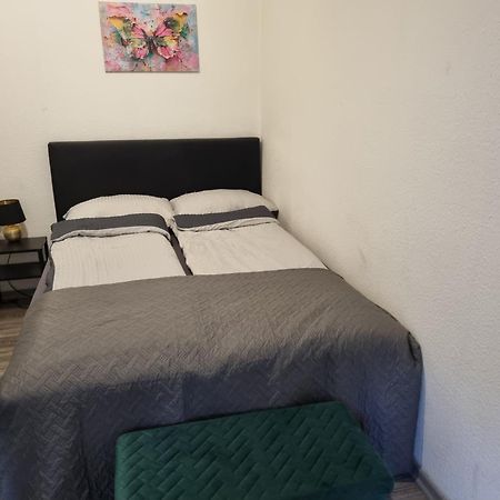 City-Apartment In Krefeld, Kueche, Naehe Duesseldorf Messe Екстериор снимка